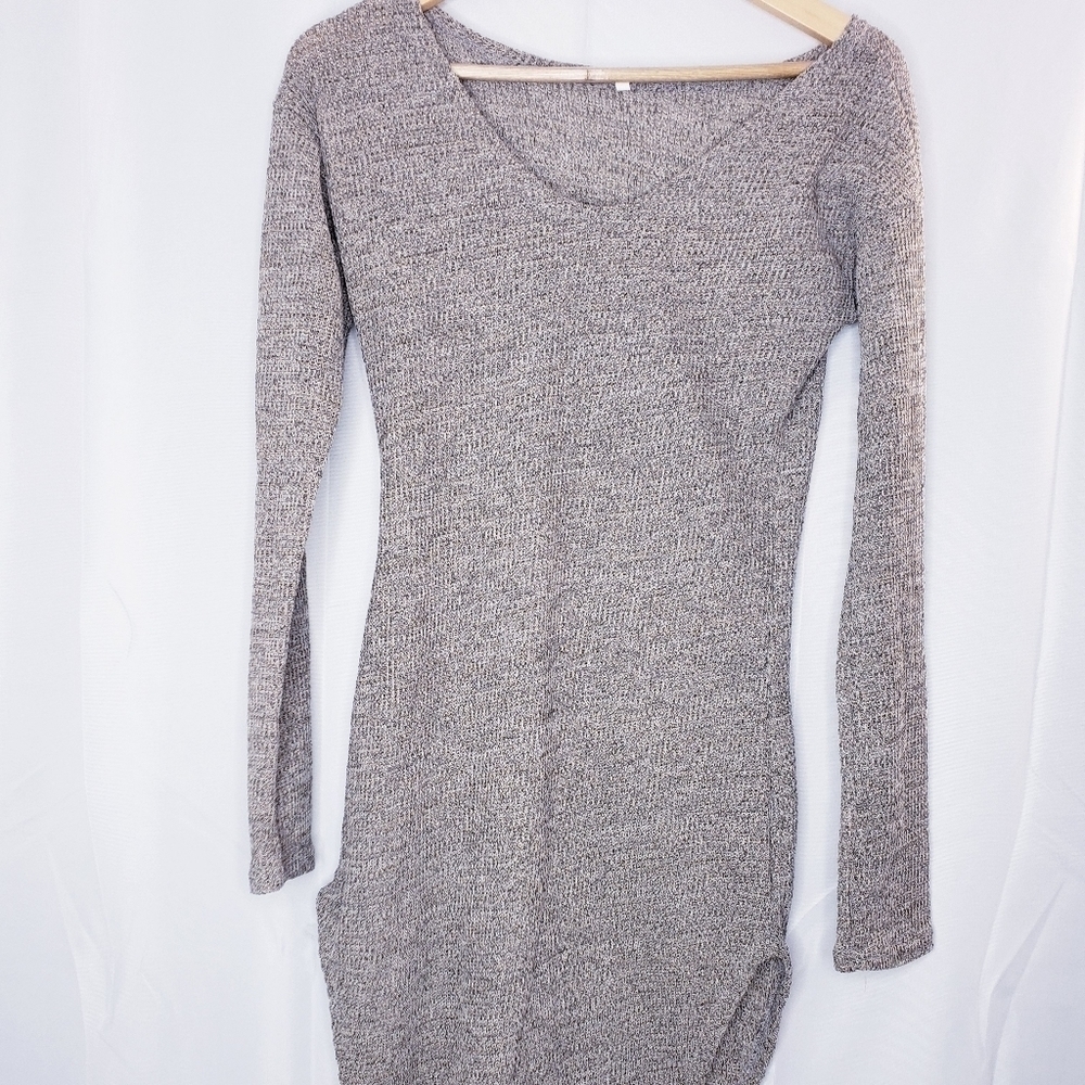𝅺LONG Sleeve gray Tunic Top Size Small